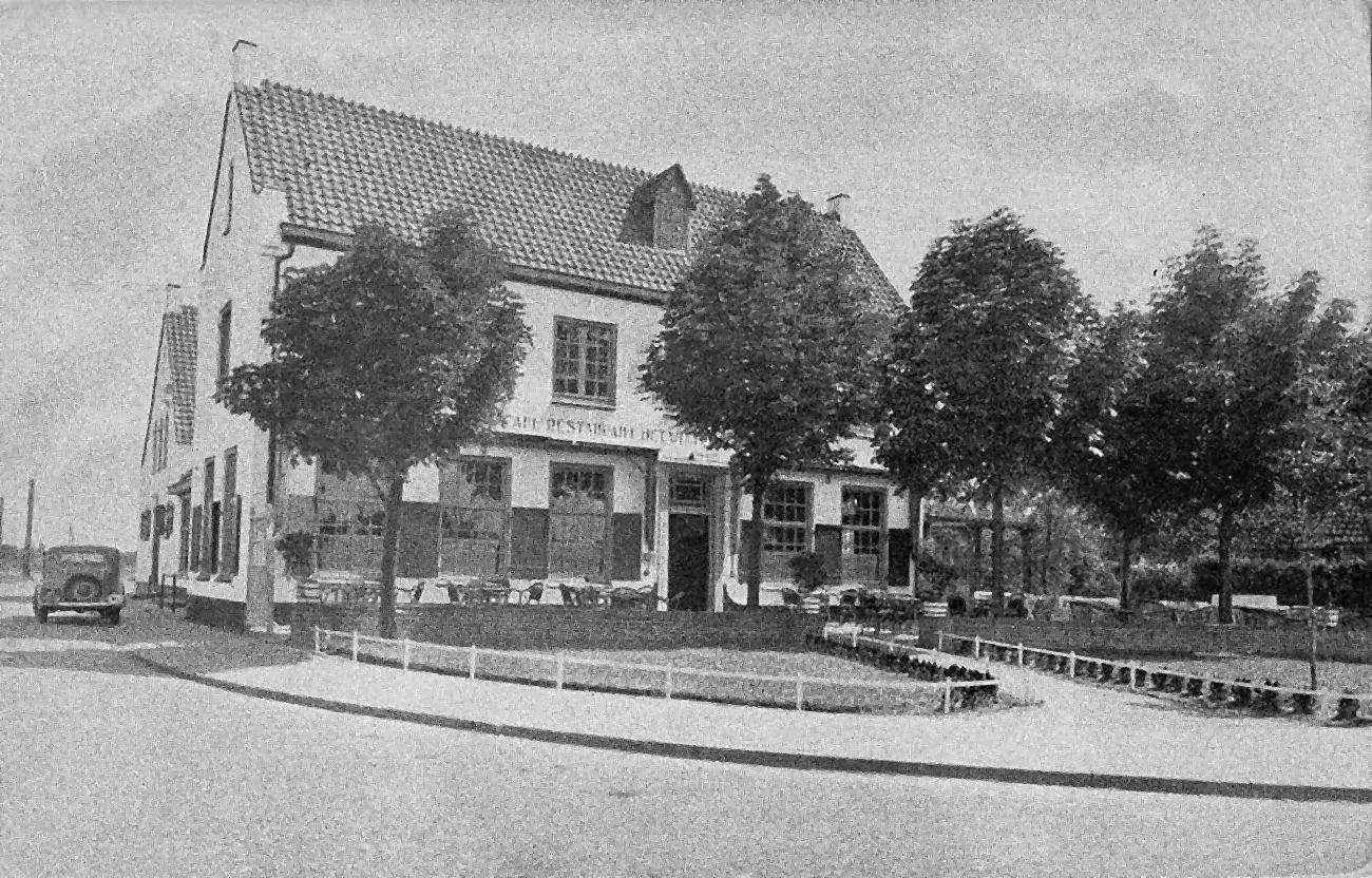 Prentbriefkaart van Hotel Café Restaurant Het Witte Huis in Lent, jaren dertig